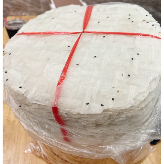 BÁNH TRÁNG GẠO NHÚNG MÈ QUẢNG NGÃI ((mè đen hoặc mè trắng, miễn là có mè ạ))