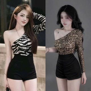 Set Bộ Áo Lệch Vai Len Vằn Ngựa Croptop + Quần Short Poli Dẻo Umi Sang Chảnh