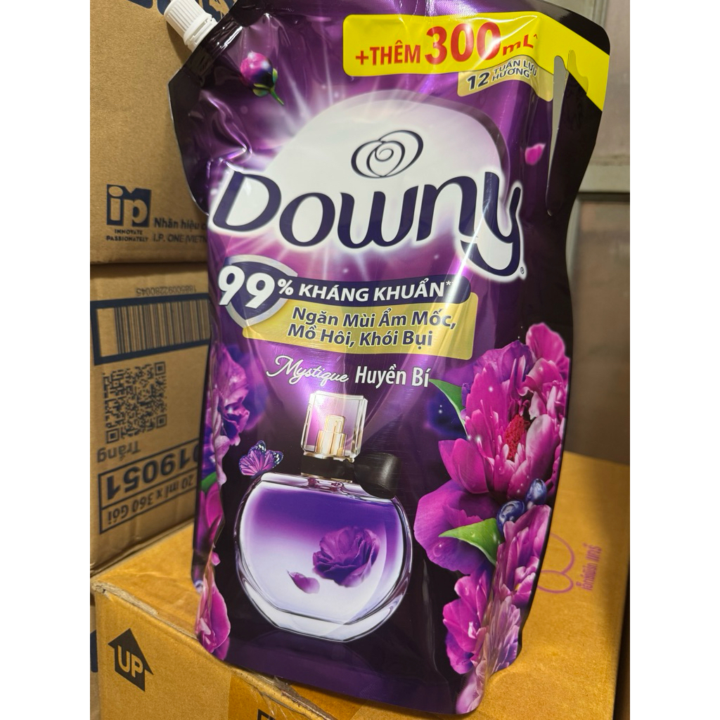 Nước xả Downy túi đen 1.4l-1.6l