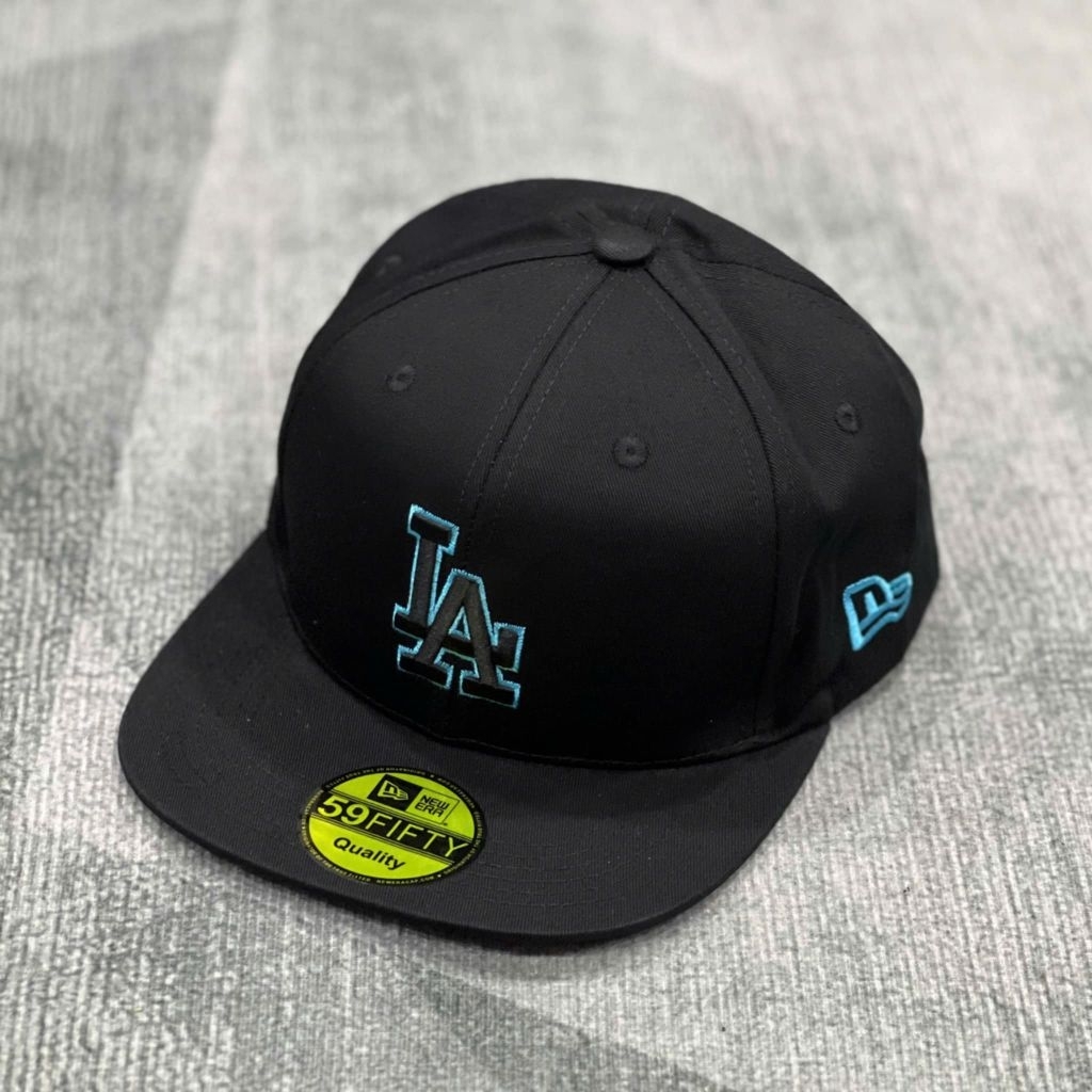 Mũ nón snapback , nón hiphop đen thêu chữ LA khoá nút bấm