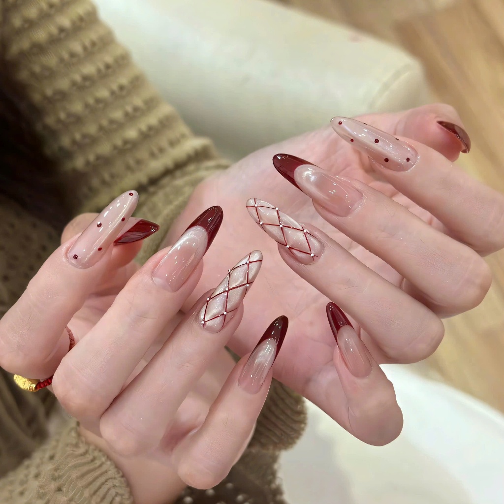 Móng Tay Giả Tone Đỏ Sang Trọng & Thanh Lịch Hộp 30 Nail Box Tặng Kèm 5 Phụ Kiện Gắn Nail | Rosé Nai