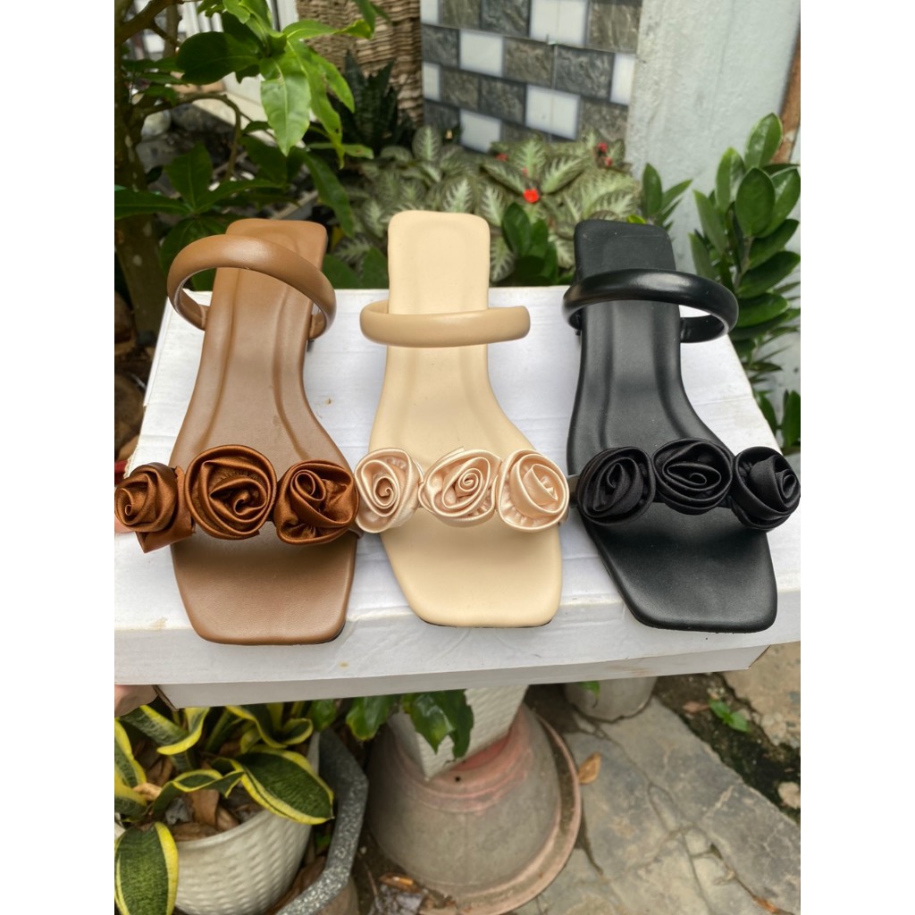 DÉP GÓT 3CM HAI QUAI NGANG ÊM CHÂN PHỐI HOA DA MỜ THỜI TRANG ,HOTTREND (chọn đúng size chân,chân đầy tăng size)