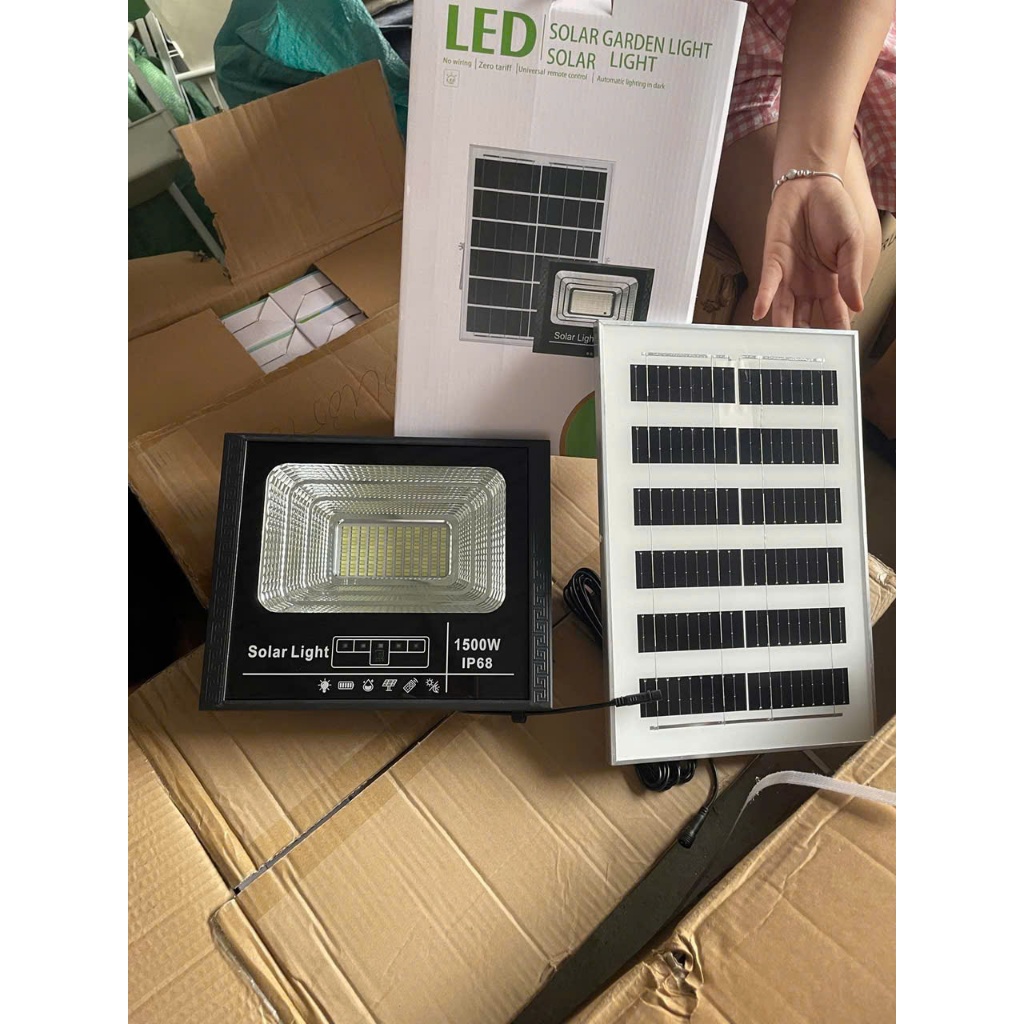 Đèn Pha NLMT 1500W ABS - Khánh nước ip68 ,tấm 35*24/ đèn 23*28,thời gian sáng7-8h,diện tích sáng20-4