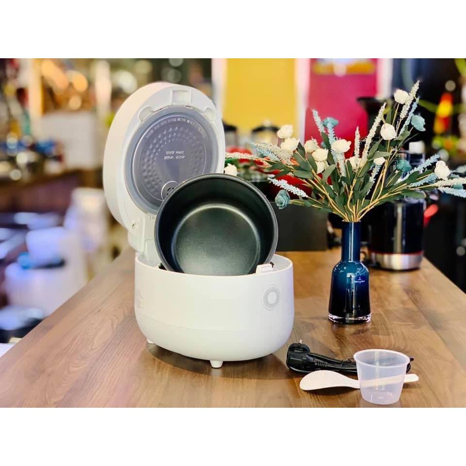 Nồi cơm Cuckoo 1 lít CR-0675F/WHWHVNCV [TRƯNG BÀY]