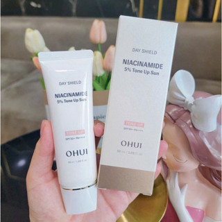    Nội địa Hàn date 2O28   - Kem chống nắng OHUI Day Shield Niacinamide 5% Tone‐Up Sun SPF50+ PA++++ 