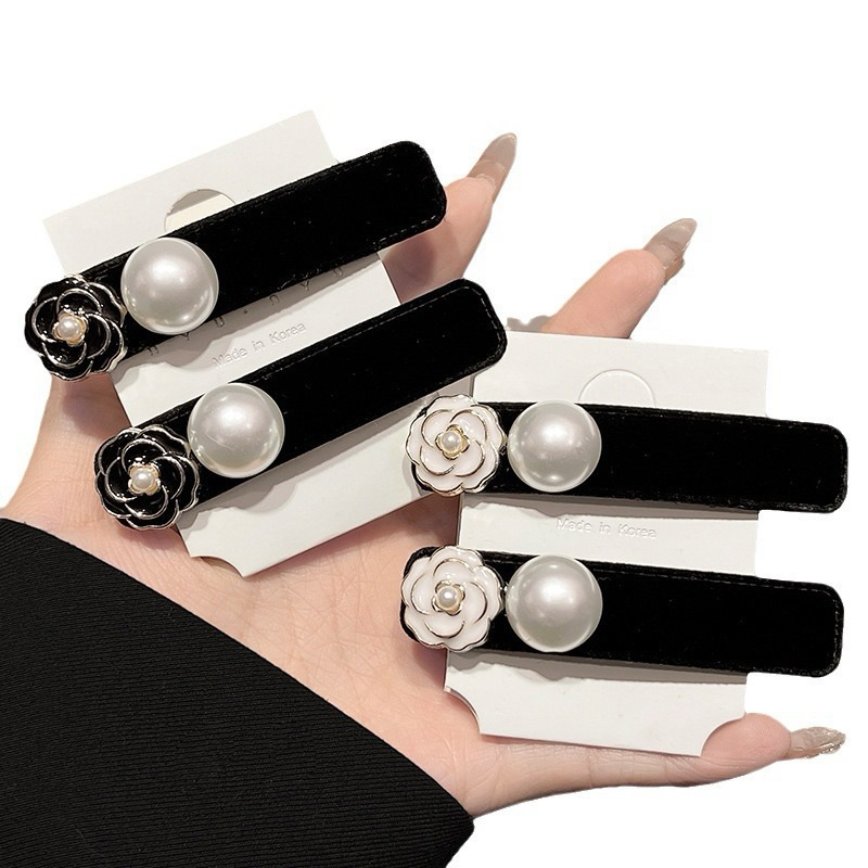 Set kẹp mái nhung đen đính hoa trà thời trang vitage Hàn Quốc