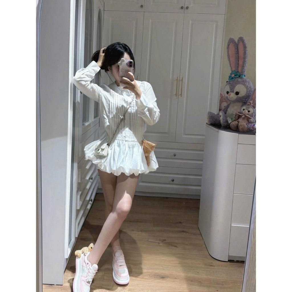 (V.03 Kèm Gấu-Nơ Thome); Váy Sơ Mi Trắng Cổ Sen Xếp Ly Ngực Dáng Babydoll Kèm Phụ Kiện Có Bảo Hộ Rời Vibe  -Lollaye | BigBuy360 - bigbuy360.vn