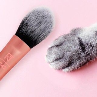 Cọ trang điểm che khuyết điểm bắt sáng RT Real Techniques Brightening Concealer