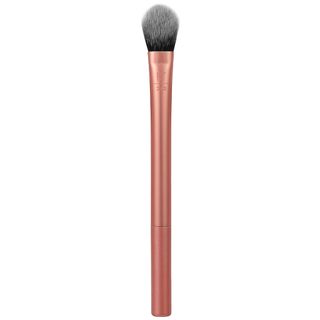 Cọ trang điểm che khuyết điểm bắt sáng RT Real Techniques Brightening Concealer