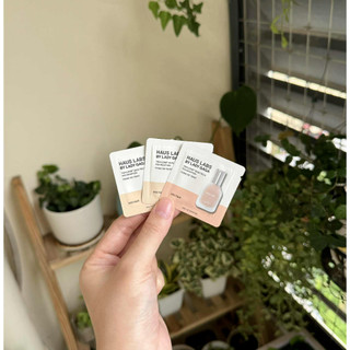 Sample dùng thử kem nền HAUS LABS Triclone Skin Tech Foudation 1ml 