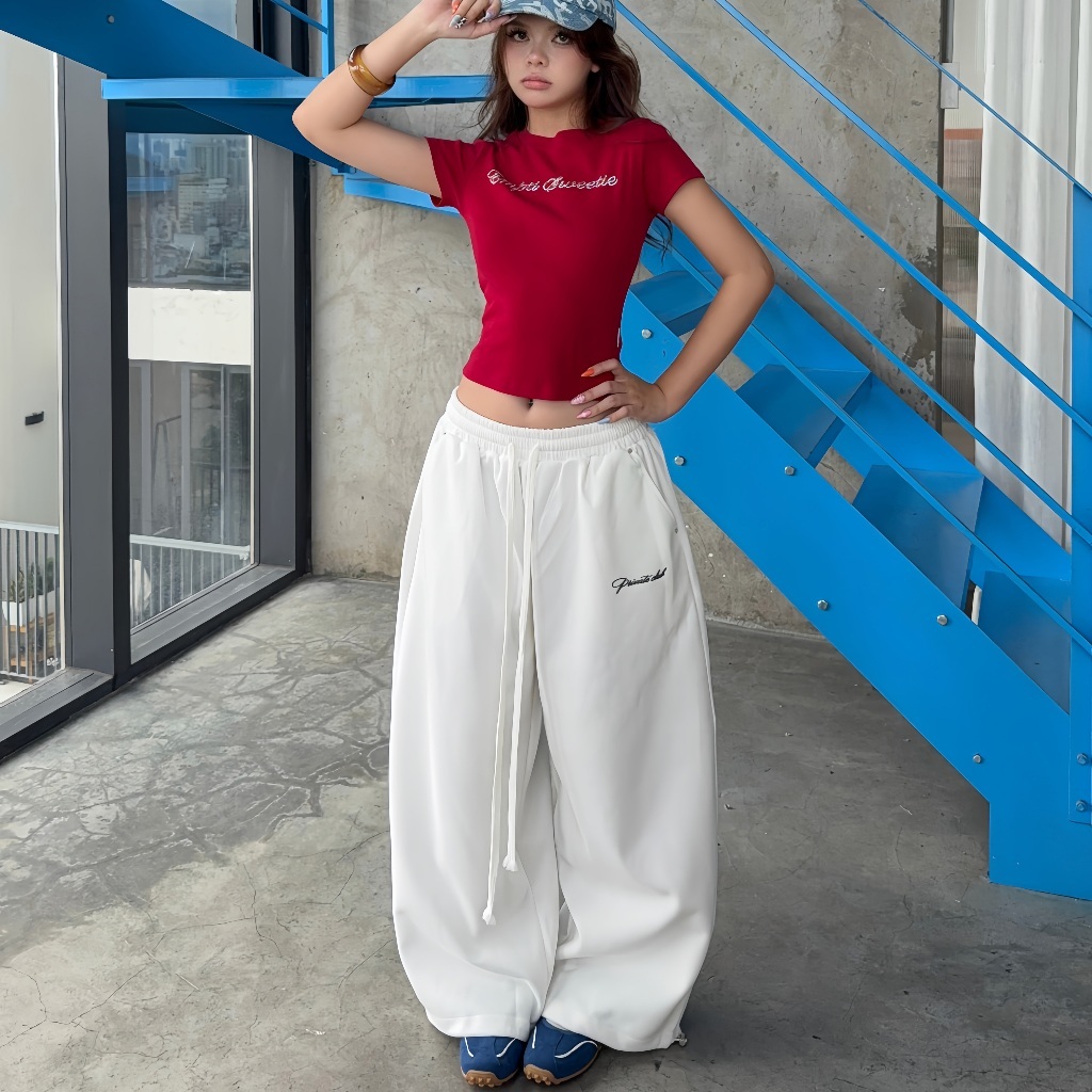 Quần Dài Nỉ PRIVATE CLUB UNISEX | Ống Rộng Lưng Thun Dây Rút Dài, Cá Tính Nam Nữ Đi Chơi, Ở Nhà, Mặc Nhóm 2025 | BigBuy360 - bigbuy360.vn