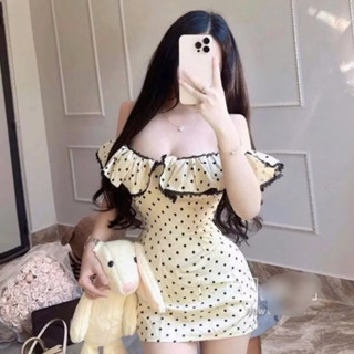  Đầm dáng ôm chấm bi trễ vai phối bèo ren đen nhún Tùng A tôn dáng xinh có kèm quần bảo hộ  