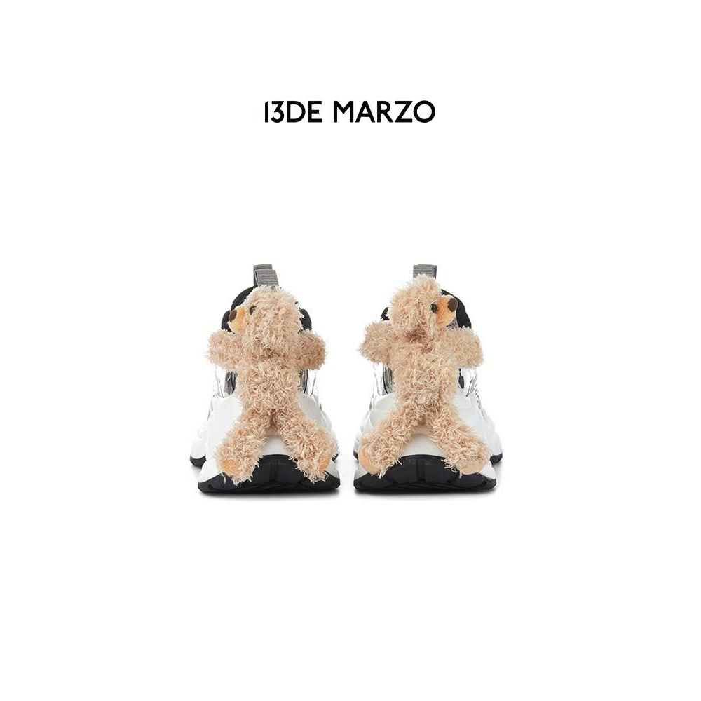 13DE MARZO Bear Arch Reflect Sneaker giày thể thao đính gấu