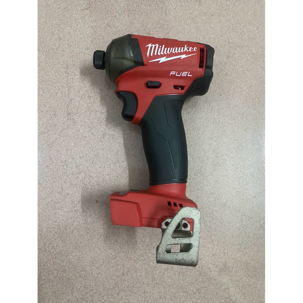 máy bắn vít búa dầu không Than BL các loại milwaukee 18v -2760