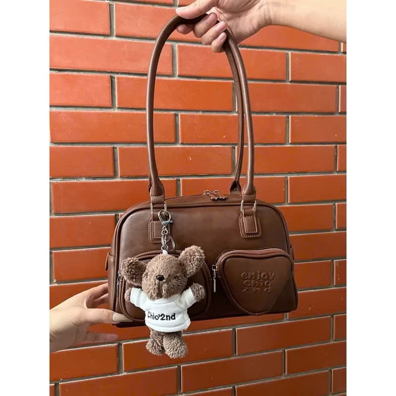 Túi xách đeo vai túi tim màu nâu kèm charm gấu - DK077 | BigBuy360 - bigbuy360.vn