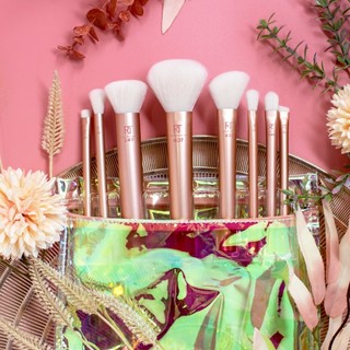 Bộ cọ trang điểm 8 cây RT Real Techniques The Wanderer Makeup Brush Set