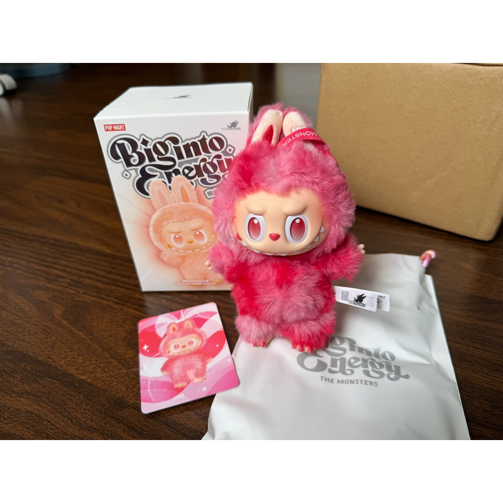 Labubu v3 chính hãng Love new 100% full box check card