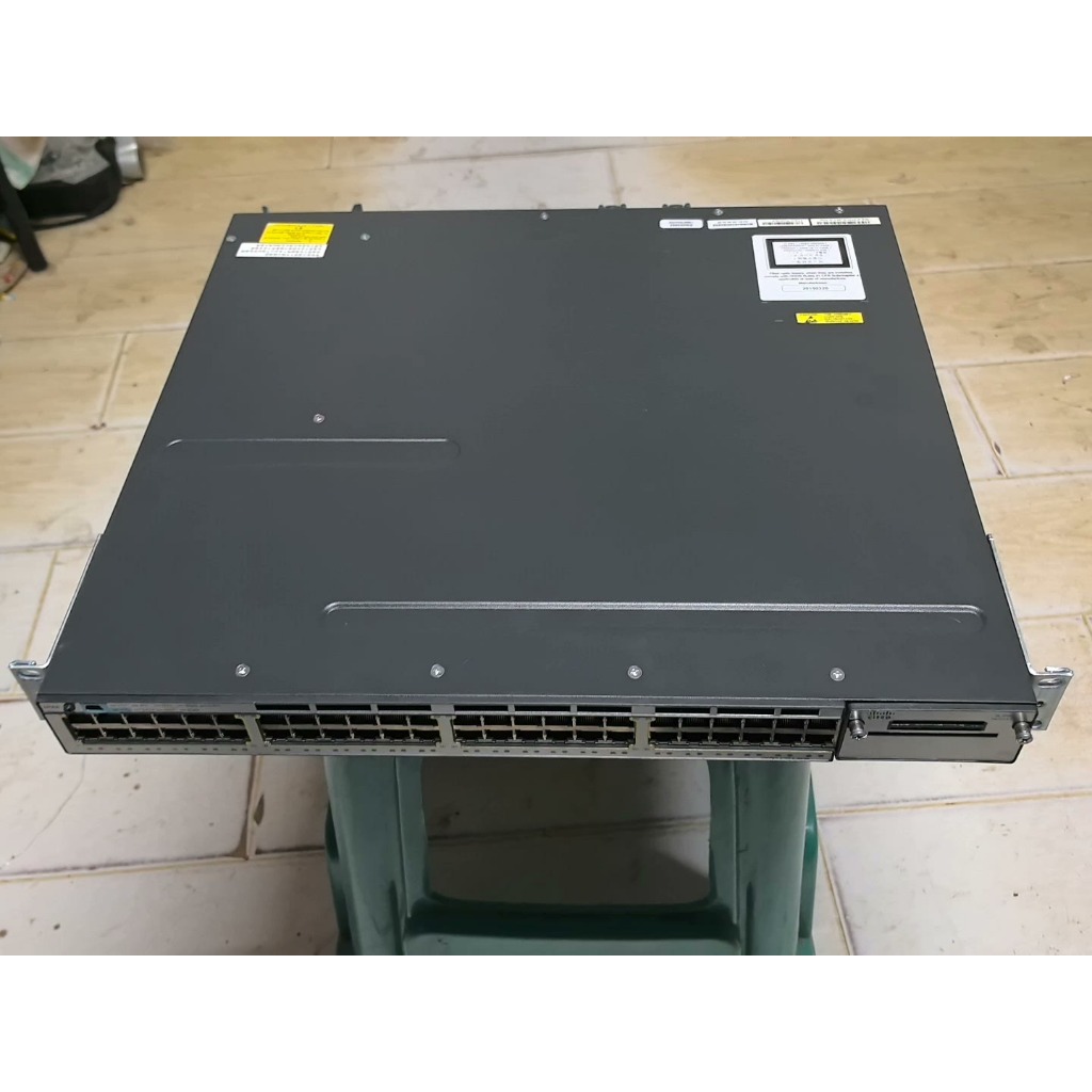 Switch Cisco WS-C3750X-48T-S 48 cổng Giga 1GBps Base-T