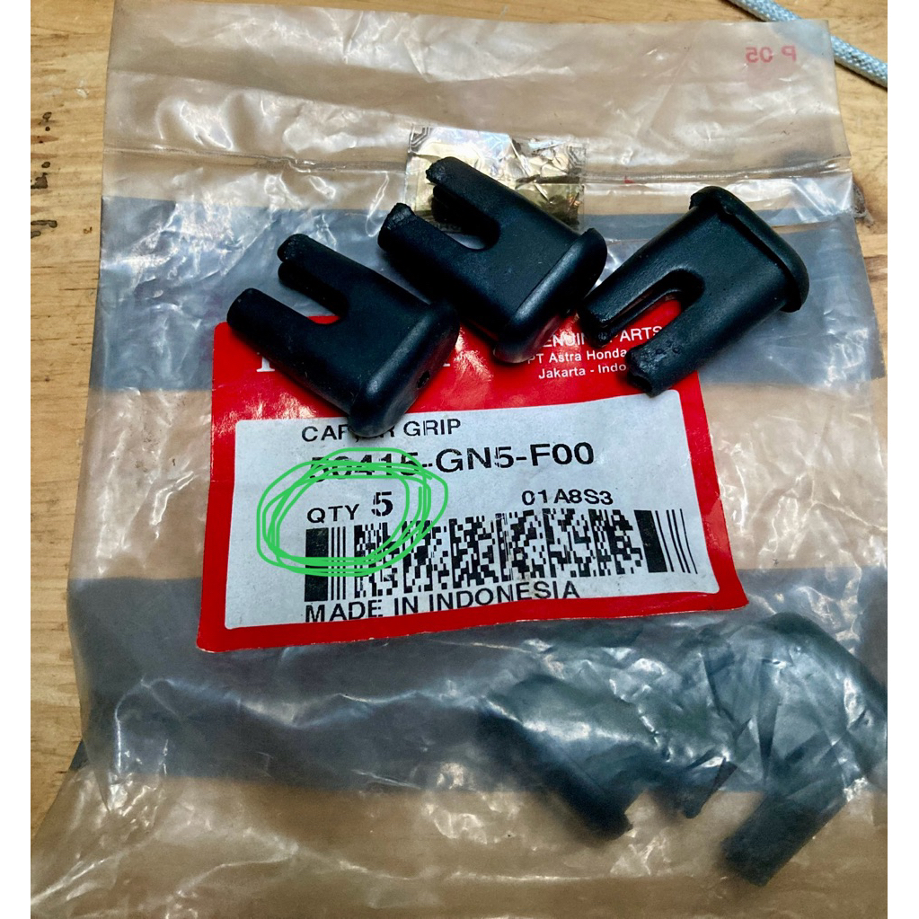 Cặp cao su bịt cản Baga Astrea chính hãng Honda Indonesia