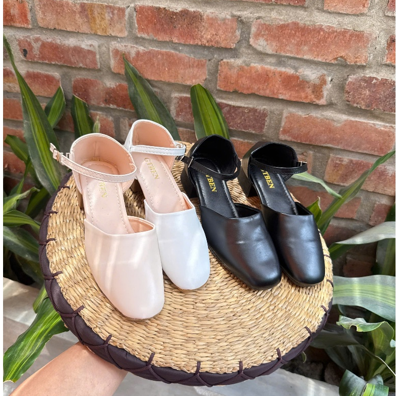 Giày Sandal Nữ 2p Mũi Vuông Dễ Đi E12