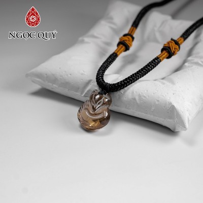 Mặt dây chuyền hồ ly đá thạch anh khói 15x18mm - Ngọc Quý