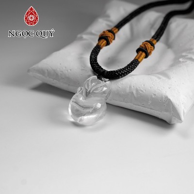 Mặt dây chuyền hồ ly đá thạch anh trắng 18x25mm - Ngọc Quý