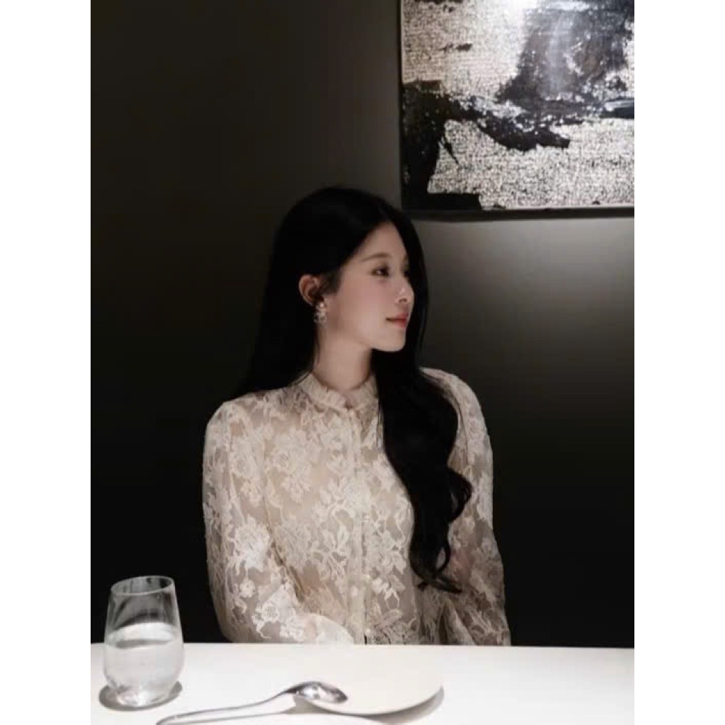 Áo sơ mi nữ dài tay ren nữ hoa khuy ngọc cổ tay phối tơ By Cimie Closet