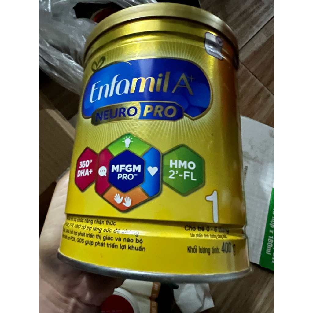 Sản phẩm trong ảnh là sữa bột Enfamil A+ 1 với 2'-FL HMO dành cho trẻ từ 0 – 6 tháng tuổi, khối lượng tịnh 400g.