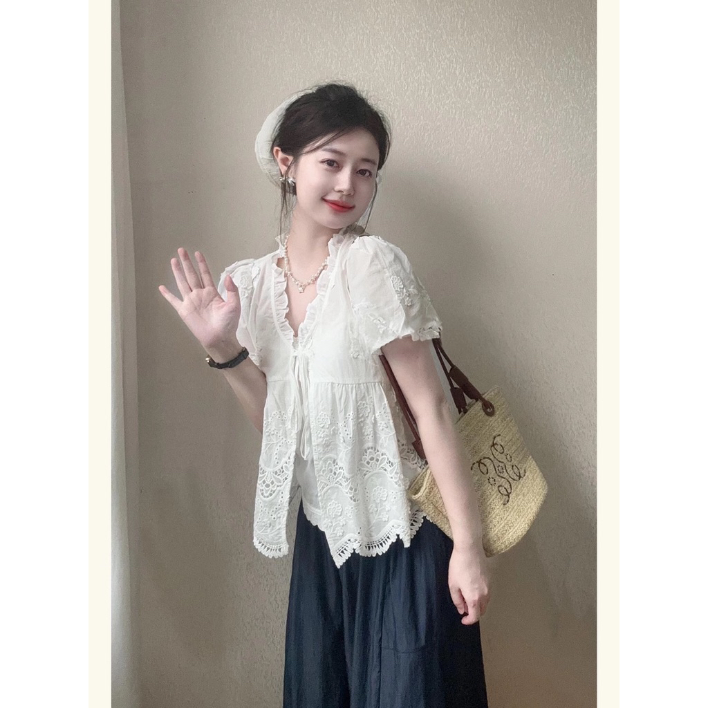 Áo baby doll nữ màu trắng tay ngắn thêu ren Pháp bing size hai mảnh hàng thiết kế mùa hè, buộc dây