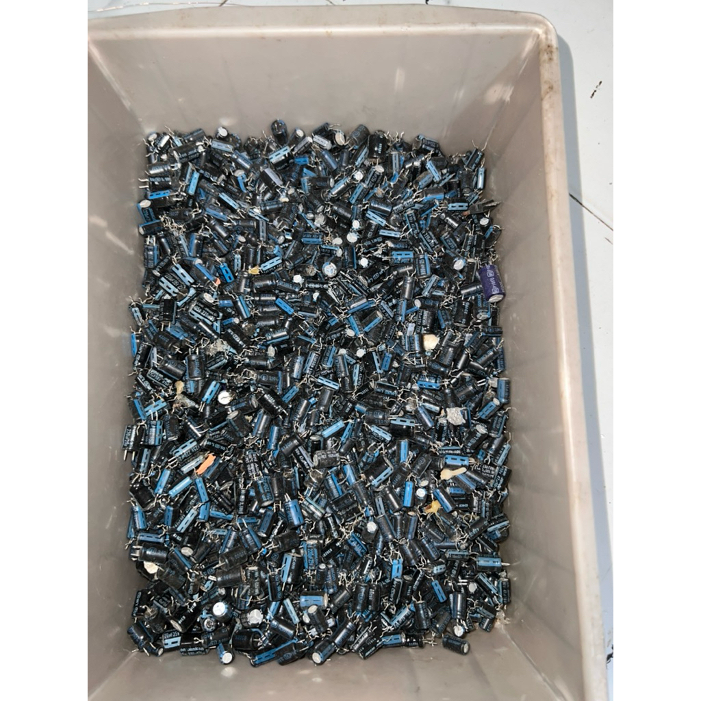 [ TPHCM ] Combo 100gram Tụ Tháo Máy “ 50V47UF 50V 10UF 35V 220UF 50V 1UF”