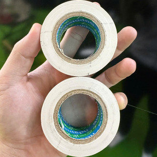 Băng keo thể thao - Băng quấn cơ chân, tránh chấn thương.