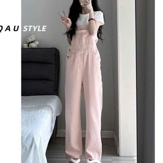  TIENSTYLE-Quần Yếm Jean Hồng Túi Trước Ống Suông Nút Hông+Áo Thun Trắng 