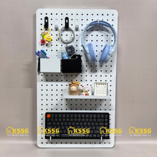 Bảng Pegboard kim loại gắn tường góc bo tròn, bảng lỗ Pegboard treo tường decor, tấm tôn lỗ gắn tường treo đồ nghề