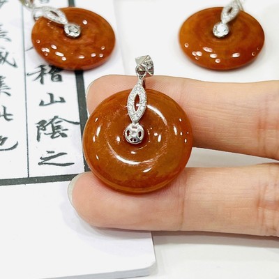 Mặt Dây Chuyền Cẩm Thạch Type A Màu Đỏ Kèm Móc Bạc - Ngọc Trai Trường Thịnh