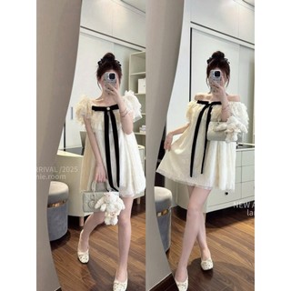  LYN- LANNIE TRỄ VAI LƯỚI TRẮNG KEM ĐINH NƠ ĐEN DÀI SANG CHẢNH VÁY TRỄ VAI TIỂU THƯ 