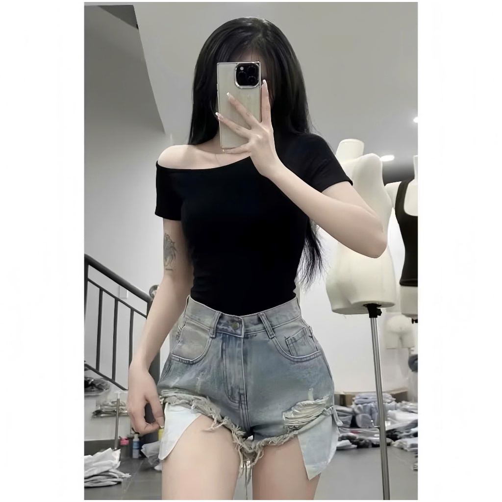 Áo Thun Kiểu Cổ Trễ Vai Ngắn Tay Ôm Body - Tôn Dáng Phong Cách Mới Chất Thun Xịn | BigBuy360 - bigbuy360.vn