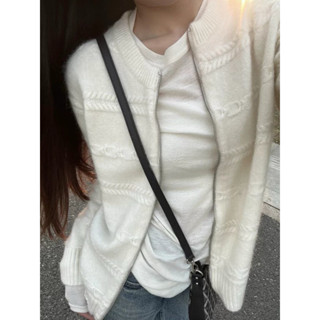  【Ảnh thật video Sẵn hàng QC Áo Len Nữ Dài Tay Khoá Kéo 2 Màu New Mùa Thu Đông Màu Be Kiểu Dáng Hàn 