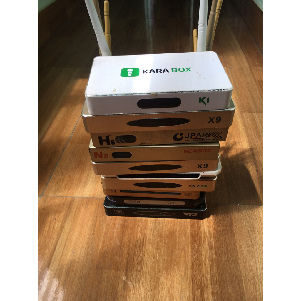 Kiwi box, Q9, tele,. cũ tích hợp xem được youtube, VTV…không đóng phí hàng tháng (Check mẫu trước khi gửi)