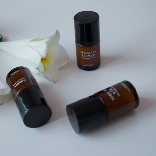 Serum Khử Mùi Hôi Nách Hương Nước Hoa Dạng Lăn Skinlax 30ml