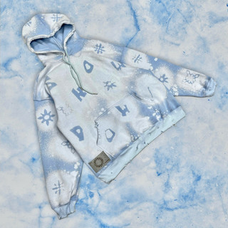 Áo Hoodie “THVLDLCSTMHNDMD SNOWDOWN HOODIE”