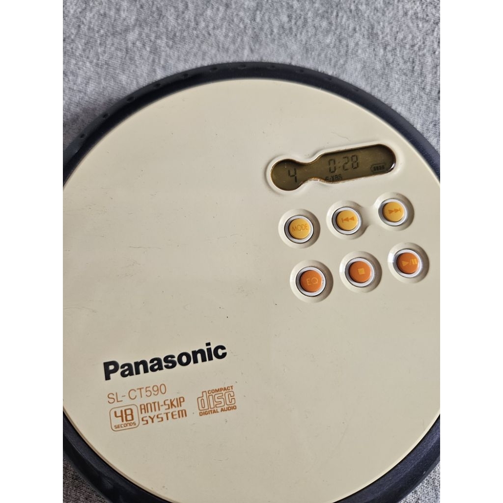 Máy nghe đĩa CD di động Panasonic SL-CT590 ( Hàng Nhật Bãi)