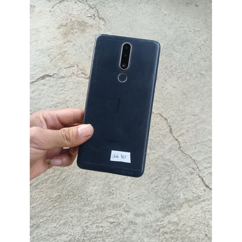 Xác điện thoại Nokia 6.1 plus chưa test.