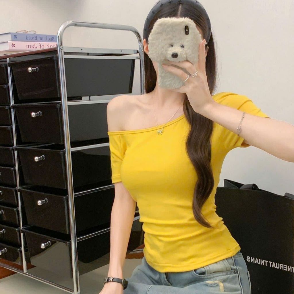 Áo Thun Nữ Trễ Vai Ôm Body Tay Ngắn Gợi Cảm, Áo Lệch Vai Thời Trang Hàn Quốc ELY317 | BigBuy360 - bigbuy360.vn