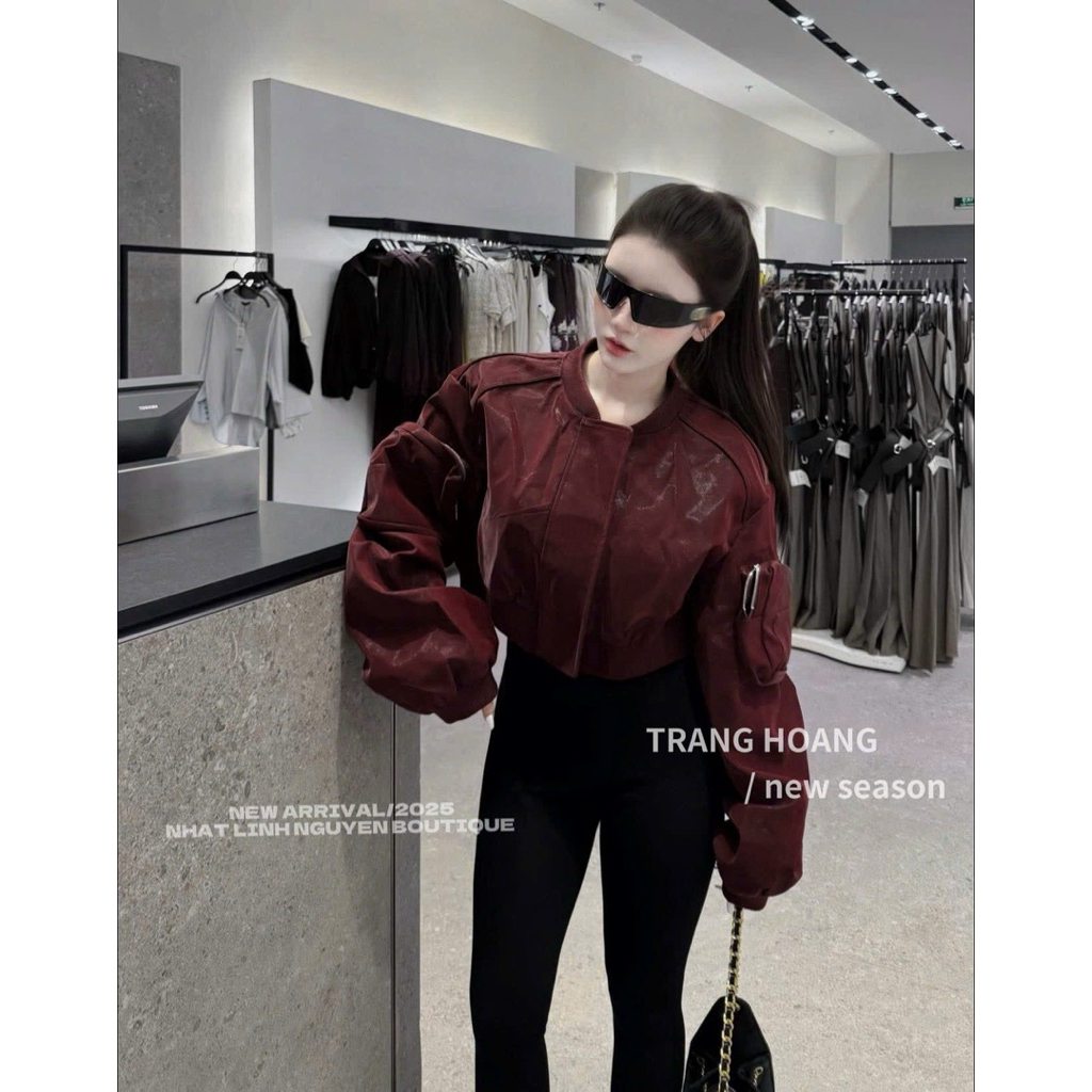 Khoác bomber e về hàng Đen/Đỏ sm