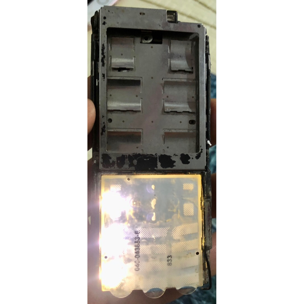 Xác main Nokia 6500c sống lên đèn sáng,có tiếng chuông khởi động máy, k bin k nắp, ae lấy đồ vọc vạc