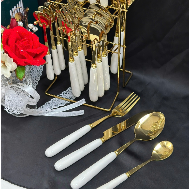 Bộ thìa dĩa cao cấp 5 chi tiết sang trọng – Muỗng nĩa inox bền đẹp, dụng cụ ăn uống tiện lợi.