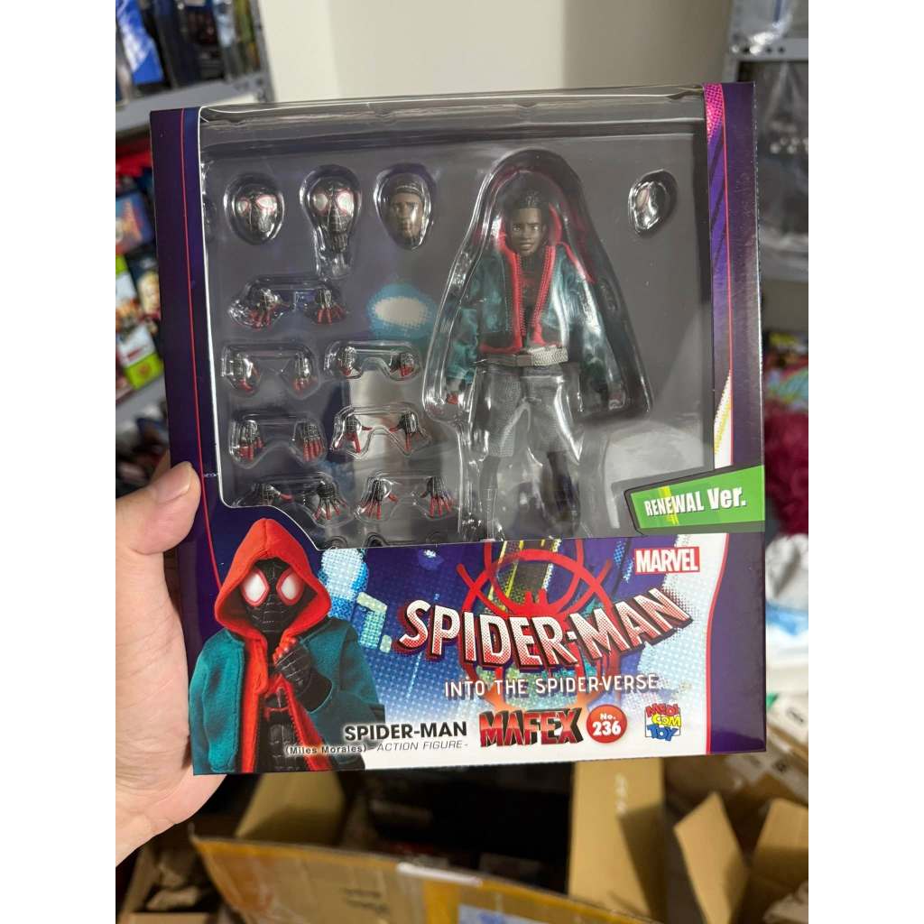 Mô hình MAFEX Spiderman Miles Morales (Tái bản)