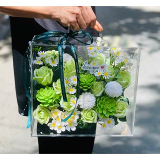  Hộp Mica Hoa Sáp Với Sắc Xanh Tươi Mới Món Quà Ý Nghĩa Dành Tặng Người Thân MS916. Size 27x 24x14cm 