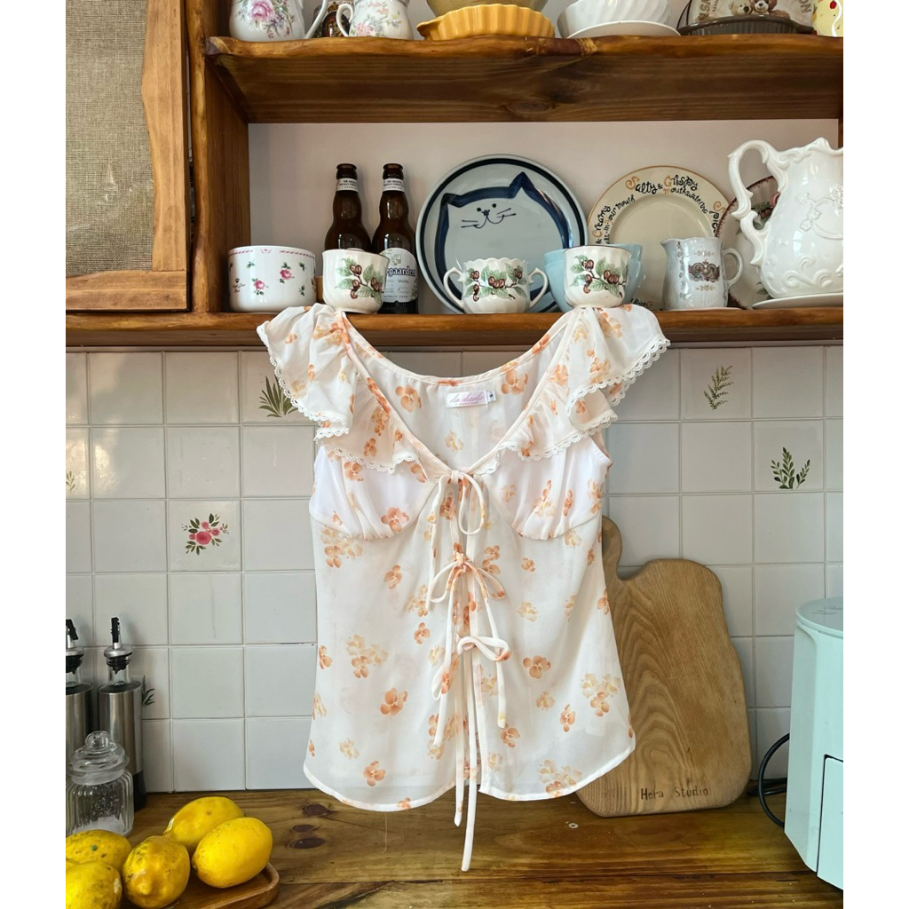 Naomi Cindy top by Elio Charlie (Sản phẩm được may độc quyền bởi Elio Charlie)