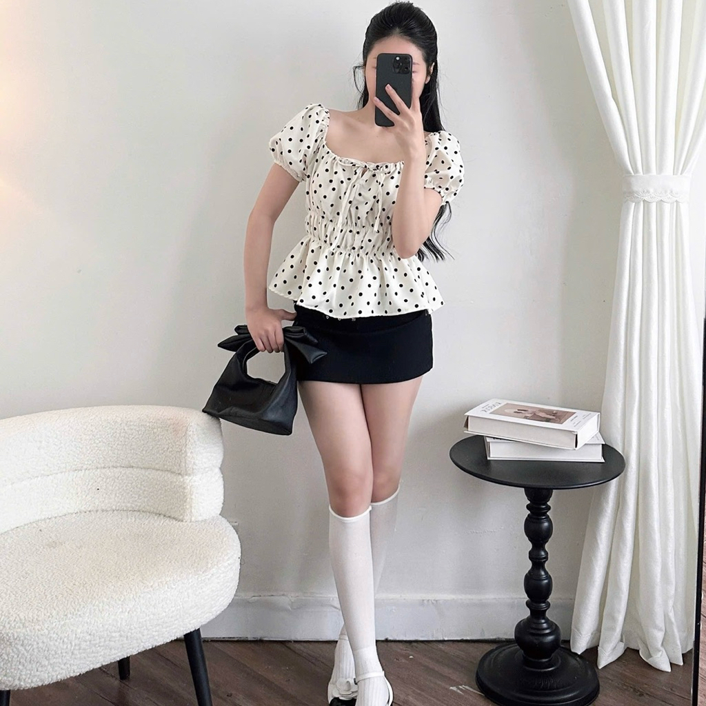 Áo Cổ Vuông Tay Ngắn Phồng Thắt Nơ Ngực Viền Bụng Chấm Bi Form Xoè Babydoll | BigBuy360 - bigbuy360.vn